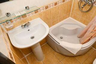 Гостиница Лапландия Мончегорск Улучшенный одноместный номер-4